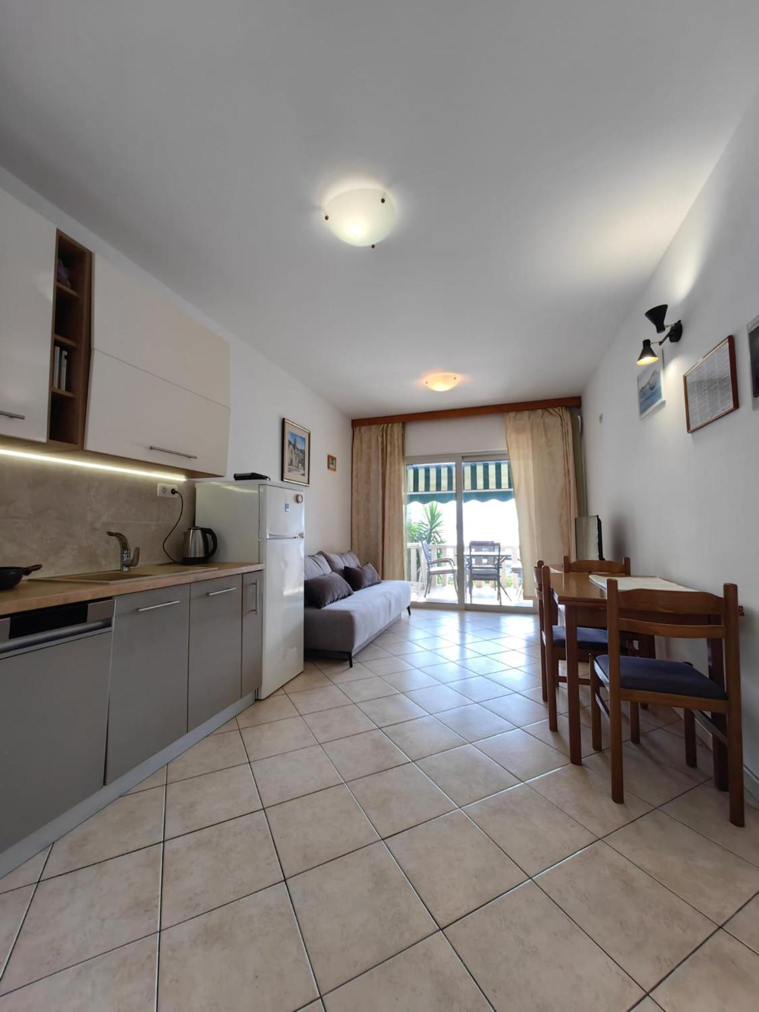 Zal Beach Apartments Prizba Bagian luar foto